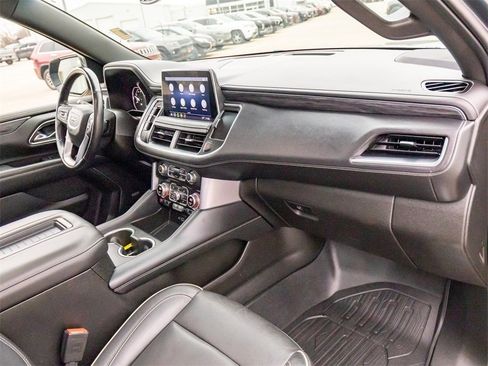 Used 2021 GMC Yukon SLT w/ SLT Luxury Plus Package image 18