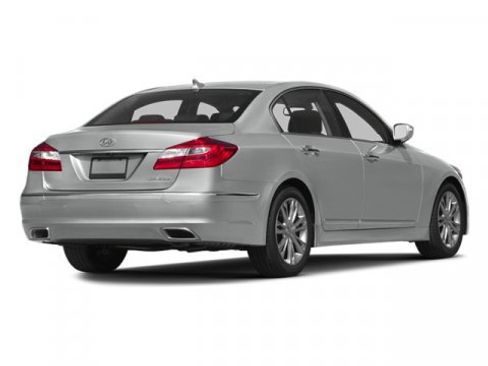 Used 2013 Hyundai Genesis 3.8 w/ Premium Pkg image 3
