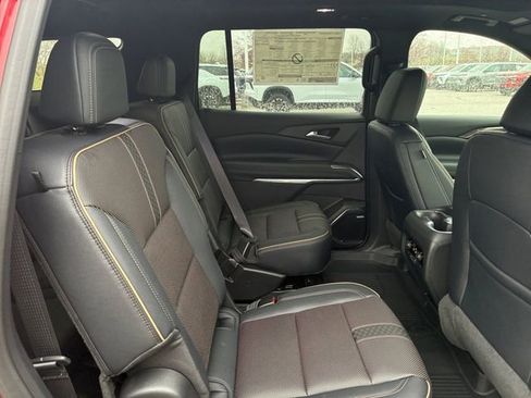 New 2026 Chevrolet Traverse High Country w/ LPO, Floor Liner Package image 15