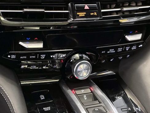 Used 2025 Acura MDX w/ Advance Package AWD/4WD image 33