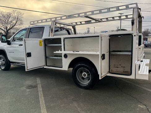 Used 2022 Chevrolet Silverado 3500 W/T w/ WT Convenience Package image 28