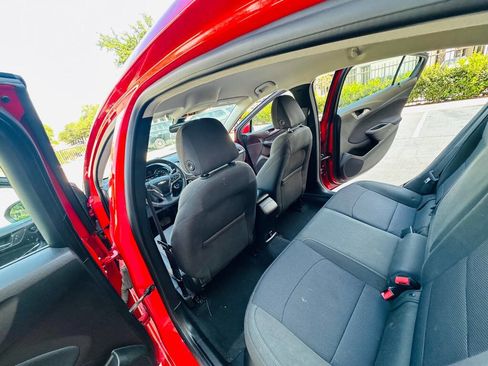 Used 2017 Chevrolet Cruze LT w/ Convenience Package FWD image 18