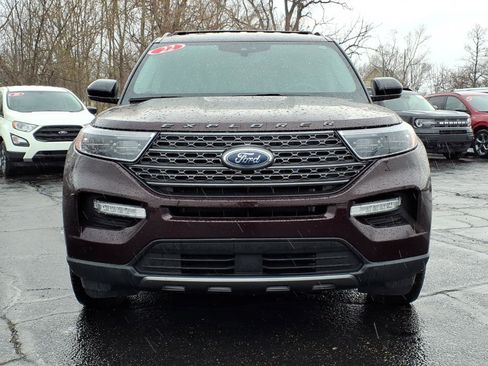 Certified 2022 Ford Explorer XLT w/ Equipment Group 202A AWD/4WD image 2