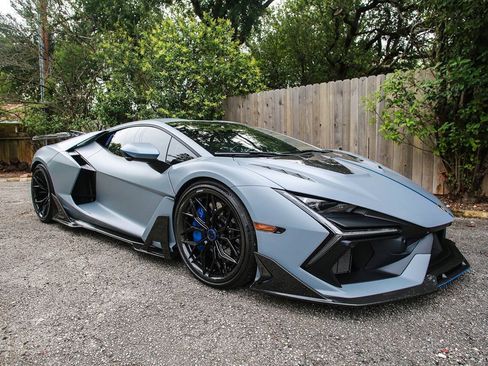 Used 2024 Lamborghini Revuelto AWD/4WD image 13