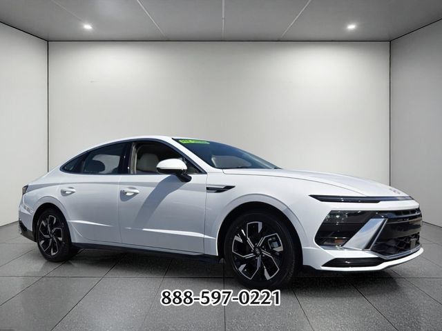 Used 2024 Hyundai Sonata SEL FWD image 7