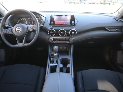 Used 2025 Nissan Sentra S image 16
