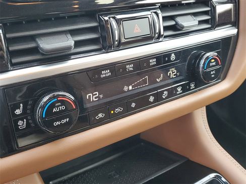 Certified 2022 Nissan Pathfinder Platinum w/ Cargo Package image 37