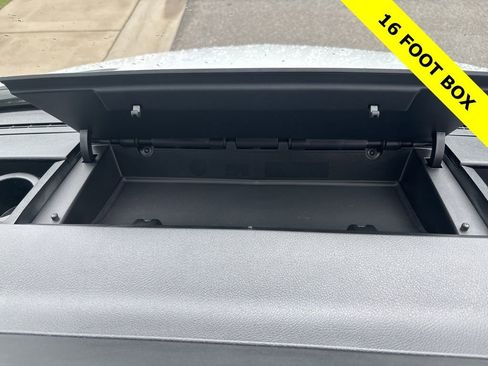 Used 2021 Freightliner Sprinter 3500 image 23