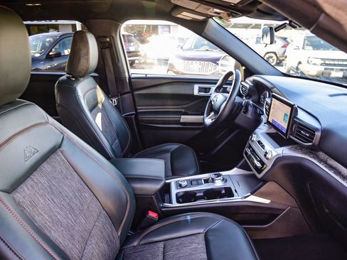 Used 2022 Ford Explorer Timberline image 17