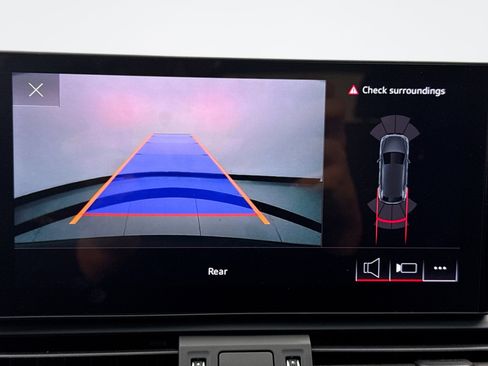 Used 2024 Audi Q5 e Premium image 15