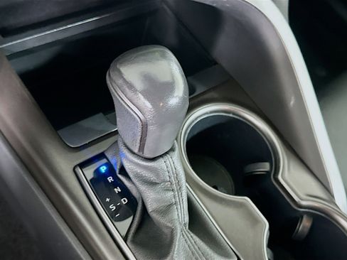 Used 2024 Toyota Camry SE FWD image 23