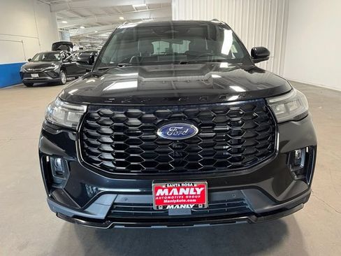 Used 2025 Ford Explorer ST-Line AWD/4WD image 8