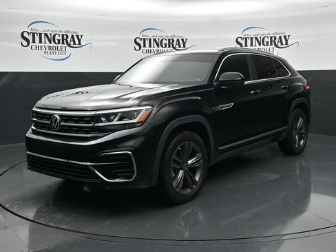 Used 2022 Volkswagen Atlas Cross Sport SEL R-Line AWD/4WD image 3