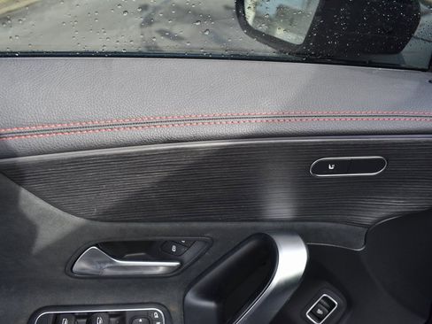 Used 2022 Mercedes-Benz CLA 250 image 13