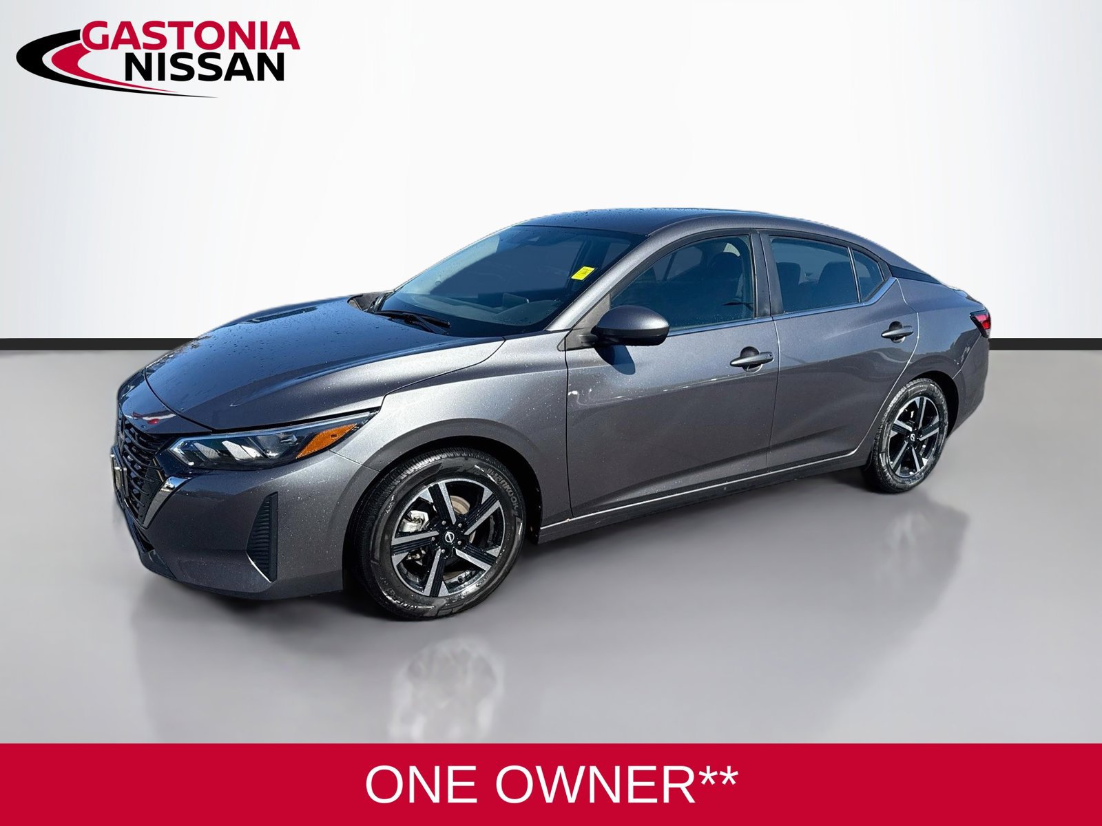 Used 2025 Nissan Sentra SV FWD image 3