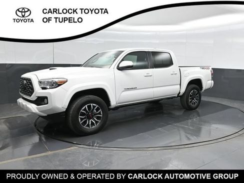 Used 2022 Toyota Tacoma TRD Sport AWD/4WD image 1