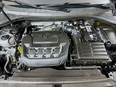 Used 2023 Volkswagen Tiguan SE image 29