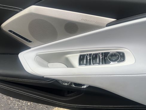 Used 2024 Chevrolet Corvette Stingray Premium Conv RWD image 15