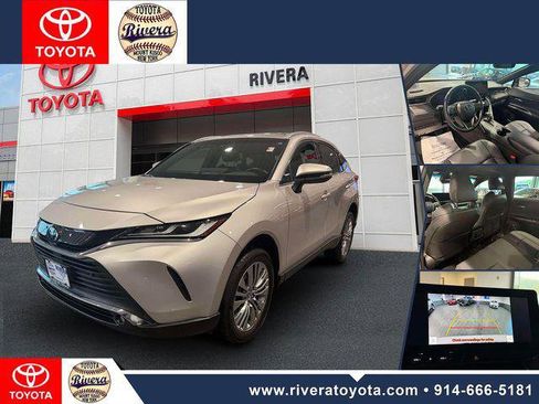Certified 2024 Toyota Venza XLE AWD/4WD image 1