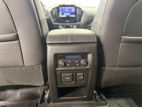 Used 2023 Chevrolet Traverse Premier w/ Redline Edition image 27