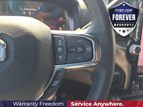 Used 2025 RAM 2500 Laramie AWD/4WD image 23