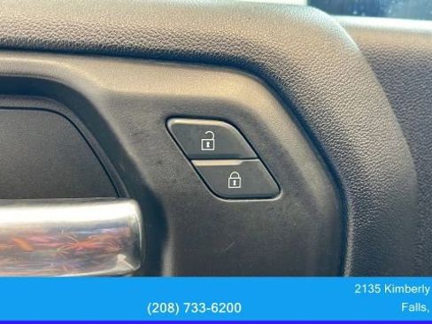 Used 2023 GMC Sierra 2500 Pro w/ Gooseneck/5TH Wheel Package AWD/4WD image 16