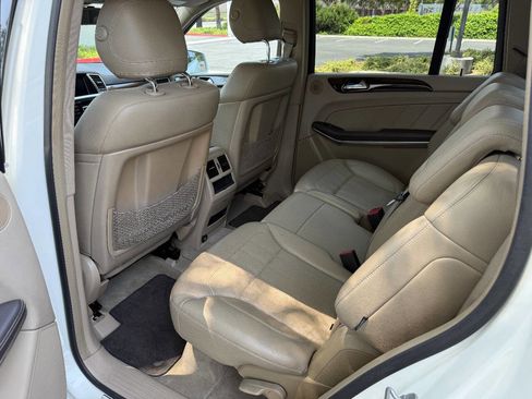 Used 2013 Mercedes-Benz GL 450 4MATIC image 13