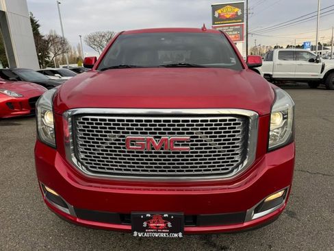 Used 2015 GMC Yukon Denali w/ Premium Package image 3