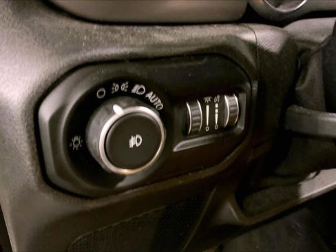 Used 2020 Jeep Wrangler Unlimited Rubicon image 35