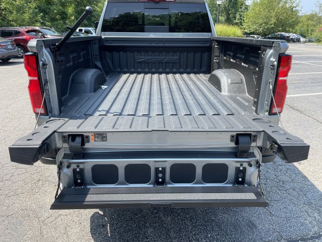 Certified 2024 Chevrolet Silverado 2500 ZR2 w/ ZR2 Bison Edition AWD/4WD image 28