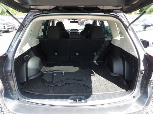 Used 2020 Subaru Forester Premium AWD/4WD image 26