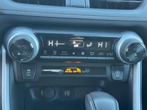 Used 2024 Toyota RAV4 XLE image 28