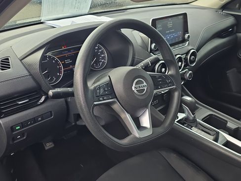 Used 2023 Nissan Sentra SV image 13