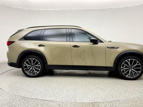 Used 2025 MAZDA CX-70 Plug-In Hybrid w/ Premium Pkg AWD/4WD image 4