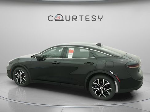 New 2026 Toyota Crown XLE image 7