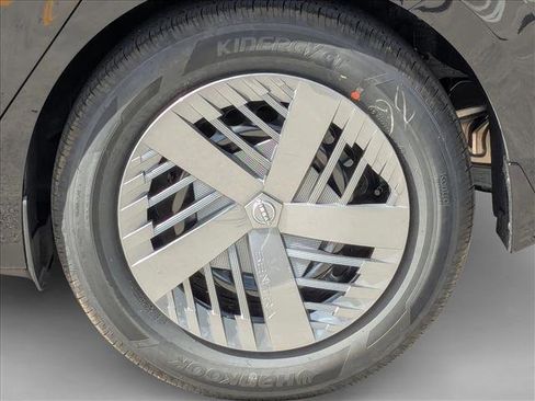 New 2026 Nissan Sentra SV image 10