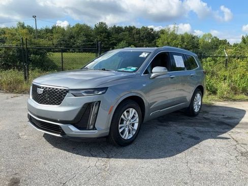 Used 2024 Cadillac XT6 Luxury FWD image 1