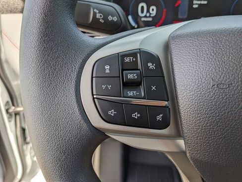 New 2026 Ford Explorer Active RWD image 32