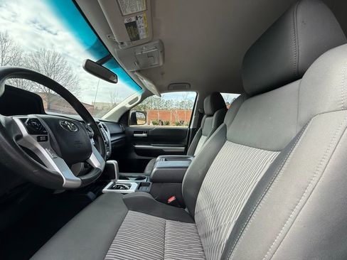 Used 2017 Toyota Tundra SR5 image 11