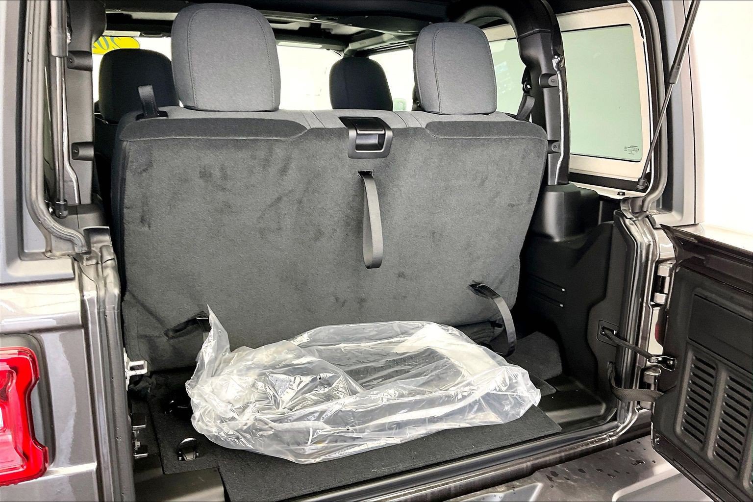 New 2026 Jeep Wrangler Rubicon AWD/4WD image 11