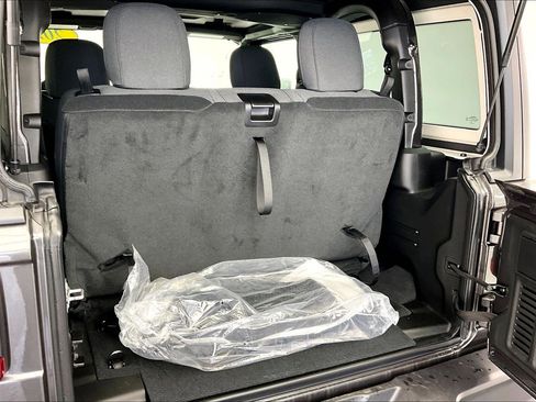 New 2026 Jeep Wrangler Rubicon image 11