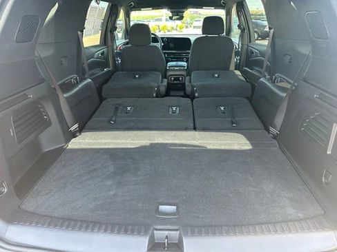 Used 2024 Chevrolet Traverse Z71 w/ Enhanced Driving Package AWD/4WD image 11