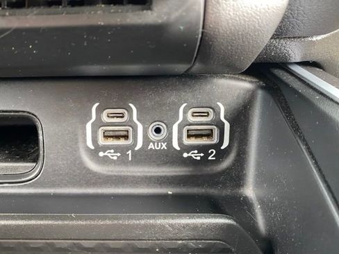 Used 2022 RAM 1500 Big Horn AWD/4WD image 37