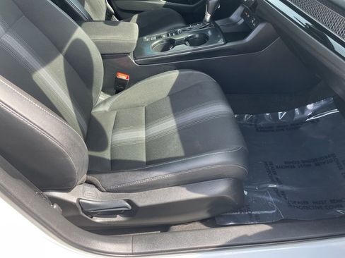 Used 2023 Honda Civic Sport image 27