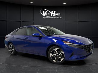 Used 2023 Hyundai Elantra SEL w/ Convenience Package FWD video 1