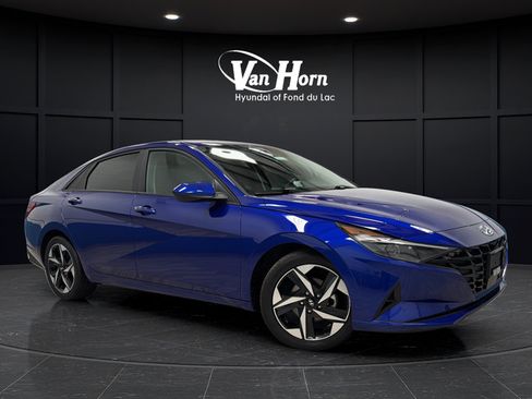 Used 2023 Hyundai Elantra SEL w/ Convenience Package FWD image 1