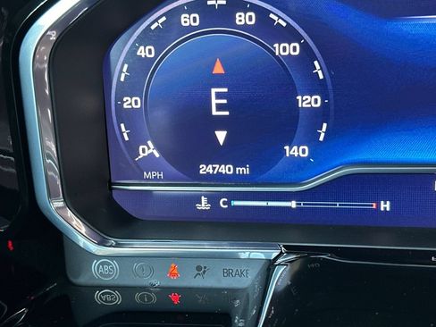 Certified 2022 Chevrolet Silverado 1500 High Country w/ High Country Premium Package AWD/4WD image 35