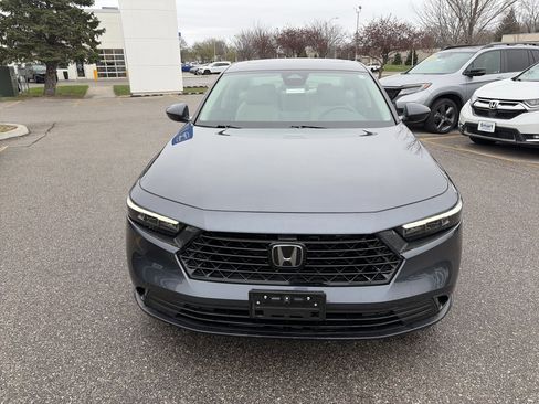 Used 2023 Honda Accord EX image 3