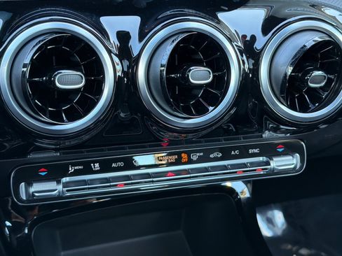 Used 2025 Mercedes-Benz CLA 250 4MATIC image 22