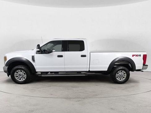 Used 2018 Ford F350 XLT w/ XLT Value Package image 2